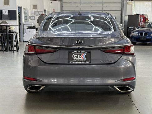 Used 2019 Lexus ES 350 w/ Premium Package FWD image 3