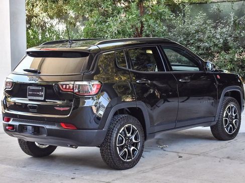 New 2026 Jeep Compass Trailhawk image 6