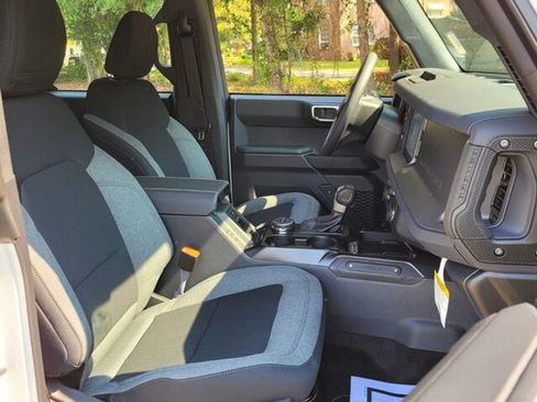 New 2025 Ford Bronco Base w/ Sasquatch Package image 14