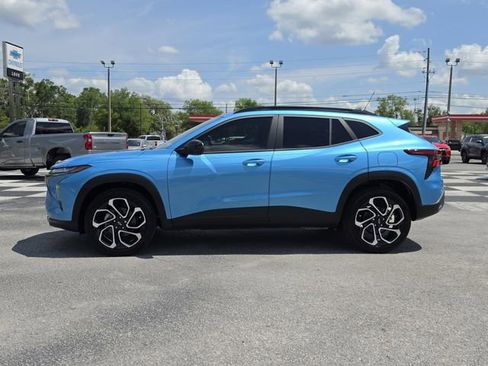 New 2026 Chevrolet Trax RS w/ Sunroof Package FWD image 2