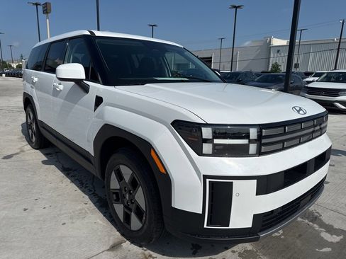 New 2026 Hyundai Santa Fe SE image 3