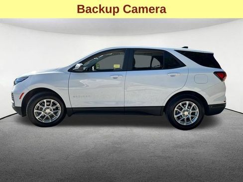 Used 2022 Chevrolet Equinox LS w/ LS Convenience Package AWD/4WD image 6