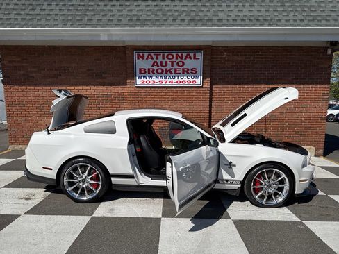 Used 2010 Ford Mustang Shelby GT500 RWD image 54