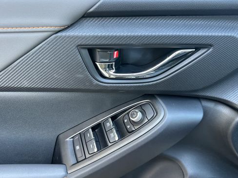 New 2025 Subaru Crosstrek 2.5i Limited w/ Popular Package #4A image 10