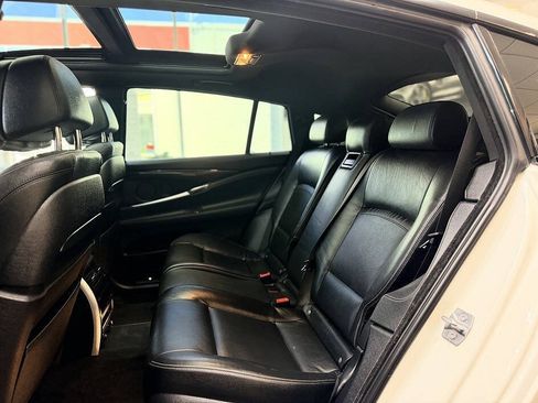 Used 2014 BMW 550i Gran Turismo RWD image 19