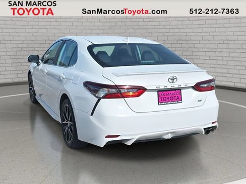 Used 2021 Toyota Camry SE image 7