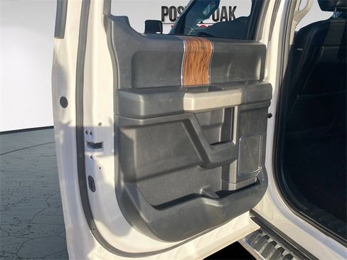 Used 2018 Ford F150 Lariat w/ Equipment Group 502A Luxury image 15