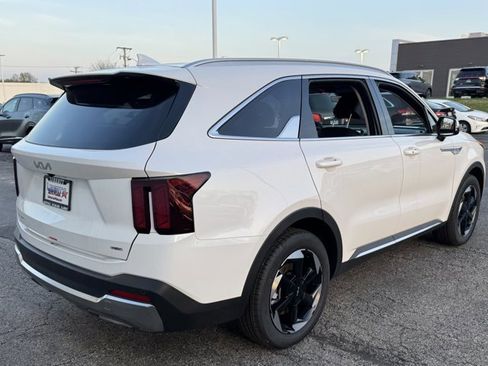 New 2026 Kia Sorento EX AWD/4WD image 10