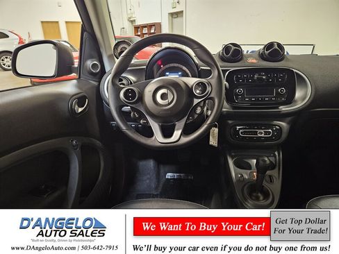 Used 2016 smart fortwo Prime image 16