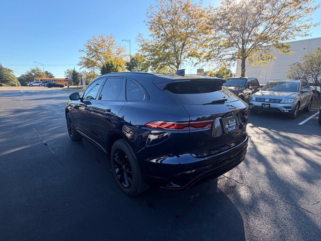 Used 2026 Jaguar F-PACE R-Dynamic S AWD/4WD image 3