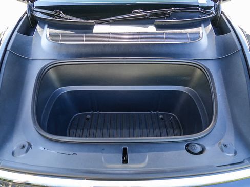 Used 2026 Tesla Model Y 2WD image 25