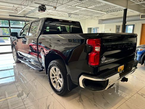 Used 2022 Chevrolet Silverado 1500 LTZ w/ LTZ Premium Package AWD/4WD image 7