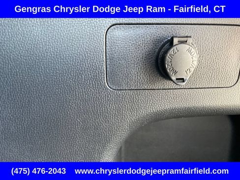 Used 2021 Toyota RAV4 XLE w/ Convenience Package AWD/4WD image 31