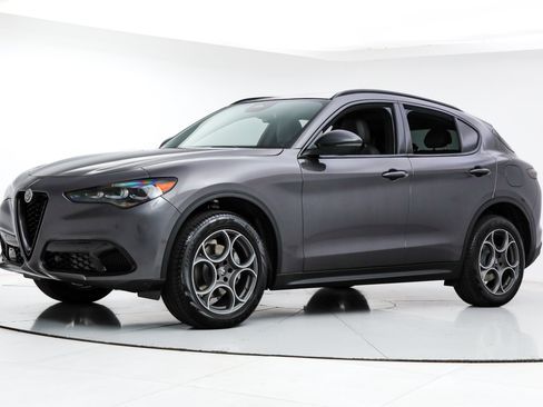 Used 2026 Alfa Romeo Stelvio Sprint w/ Convenience Package AWD/4WD image 23