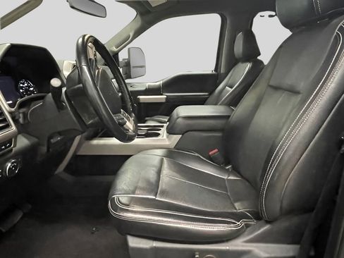 Used 2021 Ford F250 Lariat w/ Chrome Package image 9