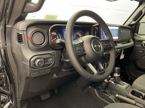 New 2025 Jeep Wrangler Unlimited Rubicon w/ Safety Group image 11