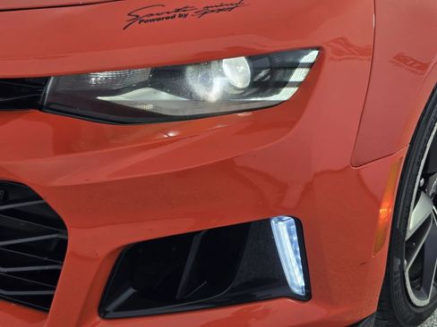 Used 2018 Chevrolet Camaro LT w/ Hot Wheels Edition image 9