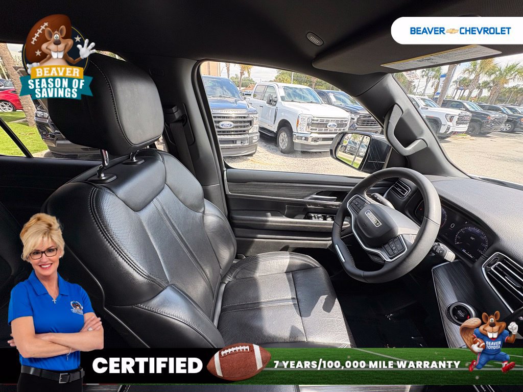 Used 2024 Jeep Wagoneer Series II w/ Flexible Seating Group RWD image 30