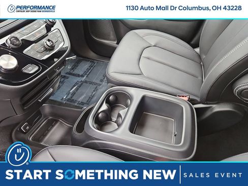 New 2026 Chrysler Pacifica Select image 34