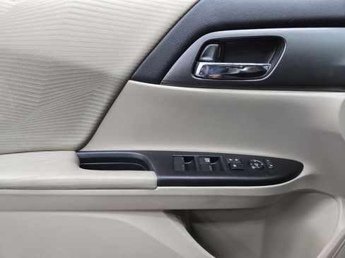 Used 2014 Honda Accord LX image 15