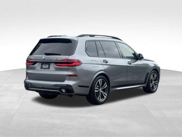 Certified 2026 BMW X7 xDrive40i w/ Executive Package AWD/4WD image 9