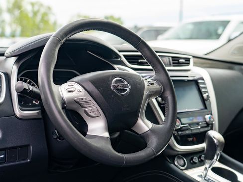 Used 2017 Nissan Murano Platinum image 13