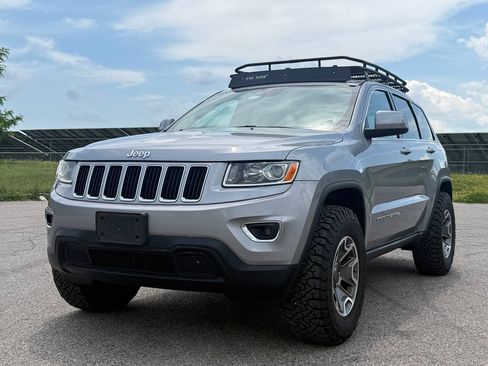 Used 2016 Jeep Grand Cherokee Laredo w/ Quick Order Package 23E AWD/4WD image 1