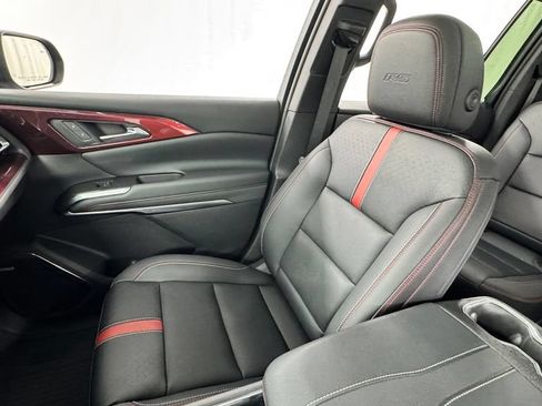 Used 2024 Chevrolet Traverse RS w/ LPO, Floor Liner Package AWD/4WD image 13