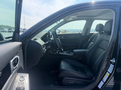 Used 2024 Honda Civic Touring image 9