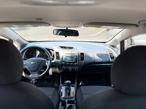 Used 2018 Kia Forte LX w/ LX Rear Camera Package FWD image 21