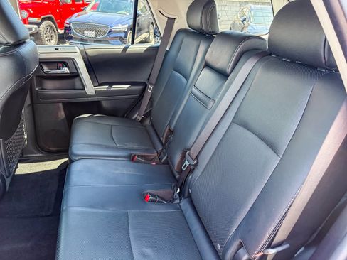 Used 2023 Toyota 4Runner Limited AWD/4WD image 18