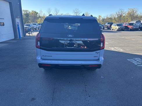 New 2025 Ford Expedition Max Platinum w/ Stealth Performance Package image 4
