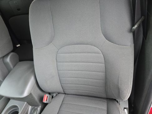 Used 2006 Nissan Frontier XE w/ (G01) XE Preferred Pkg image 22