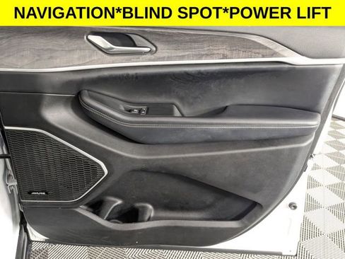 Used 2022 Jeep Grand Cherokee L Limited w/ Black Appearance Package RWD image 40