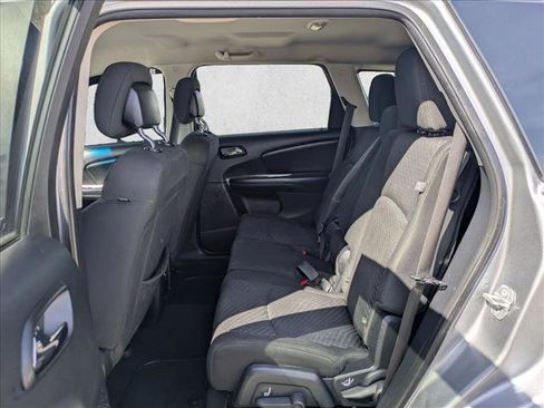 Used 2018 Dodge Journey SE w/ Connectivity Group AWD/4WD image 23