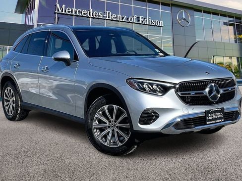Used 2026 Mercedes-Benz GLC 300 4MATIC image 1