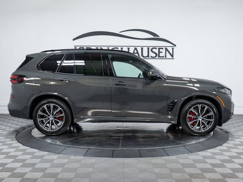 New 2026 BMW X5 xDrive40i w/ M Sport Package image 4