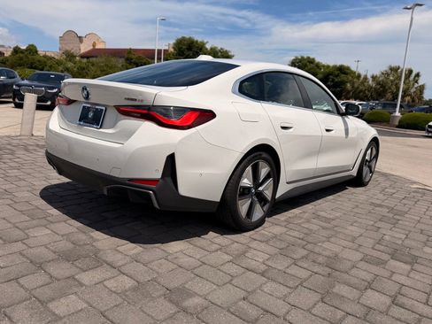 Used 2023 BMW i4 eDrive40 RWD image 9