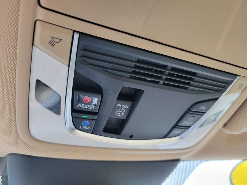 Used 2025 Acura TLX w/ Technology Package FWD image 34