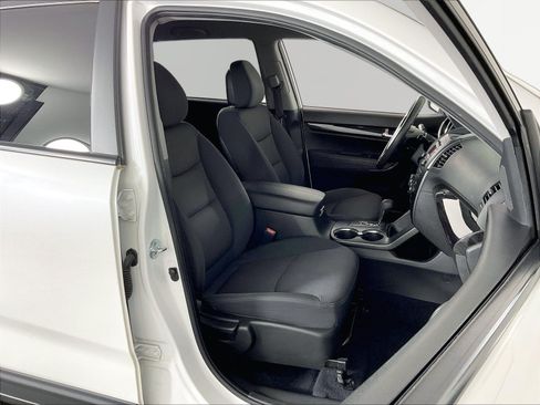Used 2011 Kia Sorento LX w/ Convenience Pkg AWD/4WD image 28