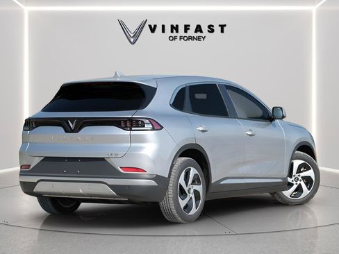 New 2025 VinFast VF 8 Eco AWD/4WD image 3
