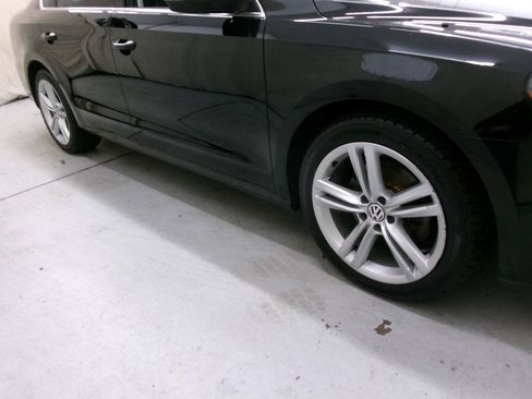Used 2014 Volkswagen Passat 2.5 SE FWD image 11