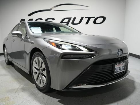 Used 2022 Toyota Mirai XLE w/ Advanced Technology Package image 5