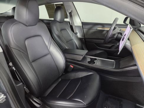 Used 2023 Tesla Model 3 Standard Range image 31