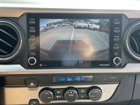Used 2021 Toyota Tacoma SR5 RWD image 31