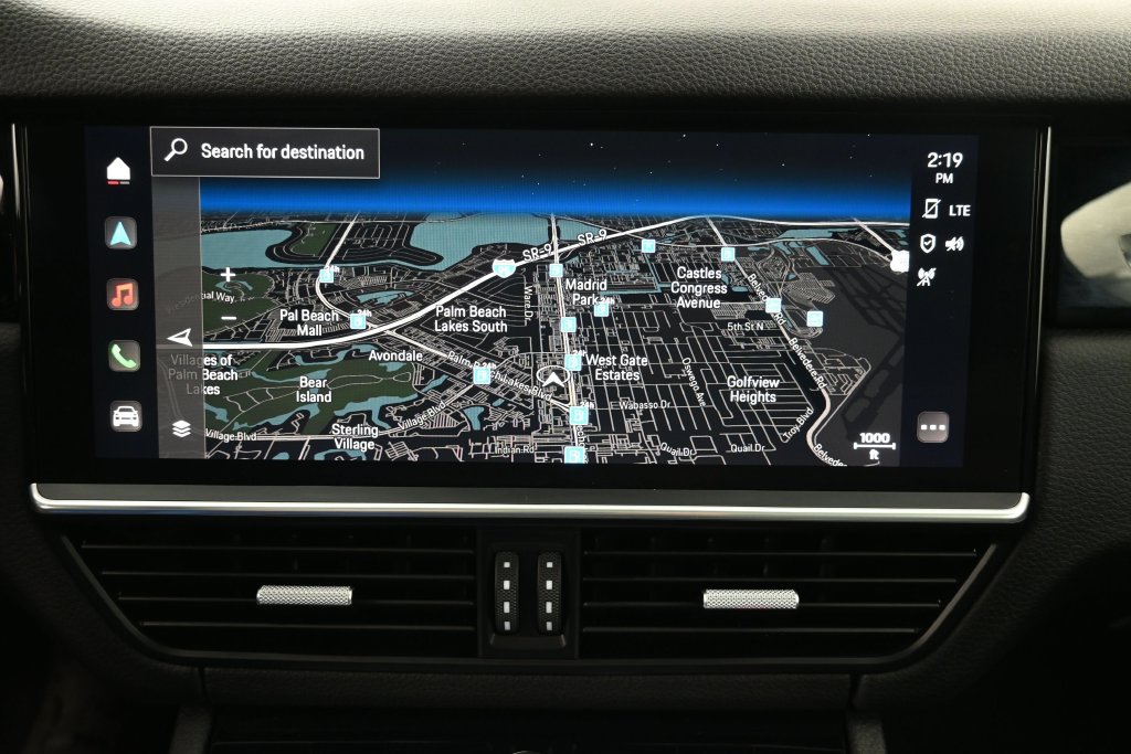 Certified 2023 Porsche Cayenne AWD/4WD image 22