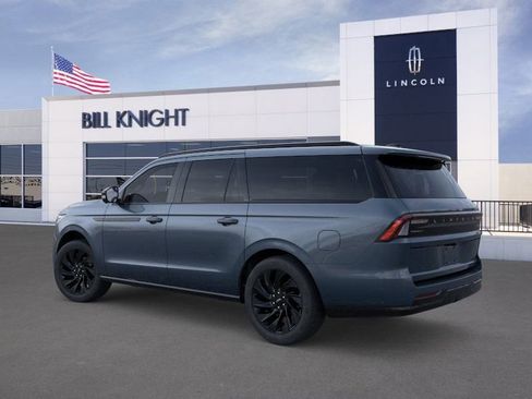 New 2025 Lincoln Navigator L Reserve w/ Jet Appearance Package image 4