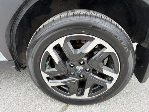 Certified 2025 Subaru Forester Limited AWD/4WD image 10
