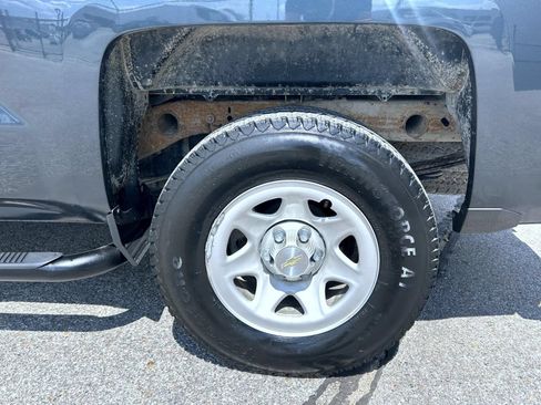 Certified 2017 Chevrolet Silverado 1500 W/T AWD/4WD image 22
