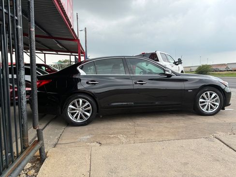 Used 2017 INFINITI Q50 2.0t RWD image 12